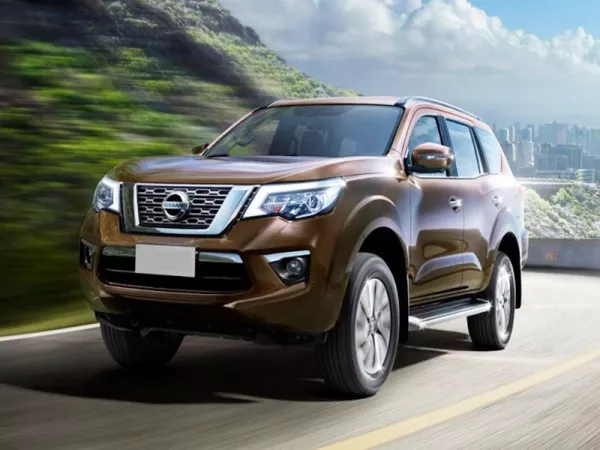 Dịch vụ thay Kính chắn gió xe Nissan X Terra tận nơi